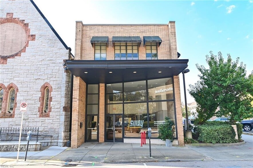 Primary Photo Of 211 W Freemason St, Norfolk Office Residential For Sale