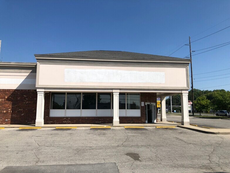 More Photos Of 7202 Michigan Rd, Indianapolis Drugstore For Lease