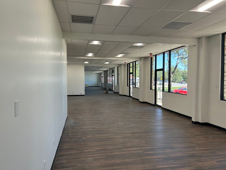 More Photos Of 202 S C M Allen Pkwy, San Marcos Loft Creative Space For Lease