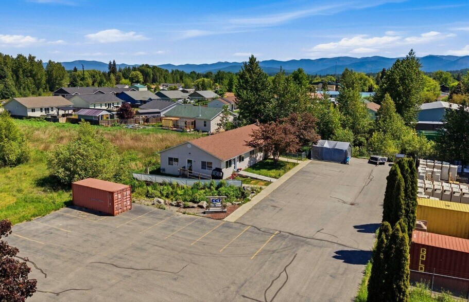 More Photos Of 135 McGhee Rd, Kootenai Flex For Sale