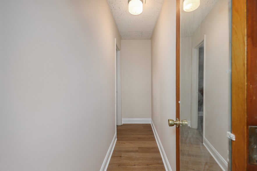 More Photos Of 316 S Eugene St, Greensboro Office For Sale