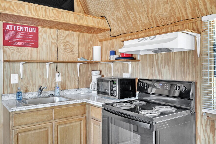 More Photos Of 349 Willow Ln, Rocky Top Specialty For Sale