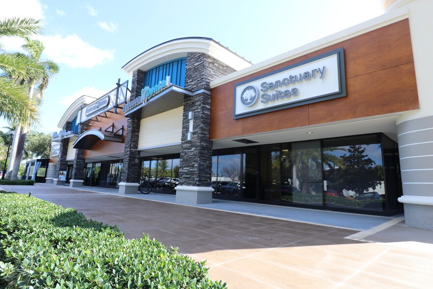 More Photos Of 4400 N Federal Hwy, Boca Raton General Retail For Lease