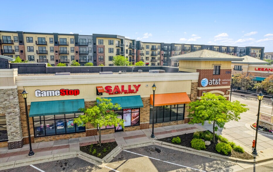 More Photos Of 2700 39th Ave NE, Saint Anthony Unknown For Sale