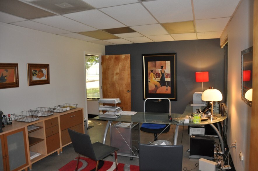 More Photos Of 626 Lakeview Rd, Clearwater Medical For Lease