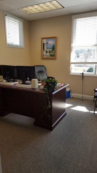 More Photos Of 3400 Croasdaile Dr, Durham Office Residential For Lease
