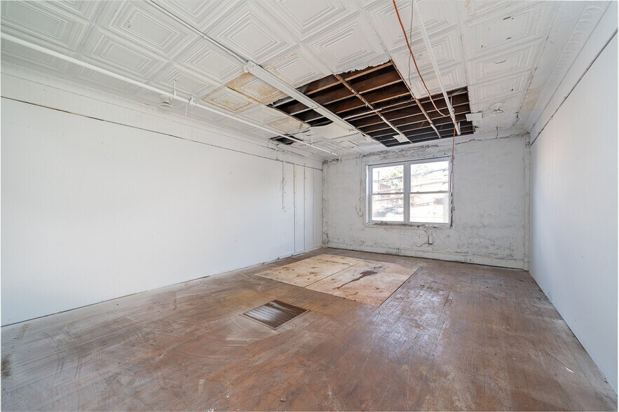 More Photos Of 189 Monroe St, Passaic Warehouse For Sale