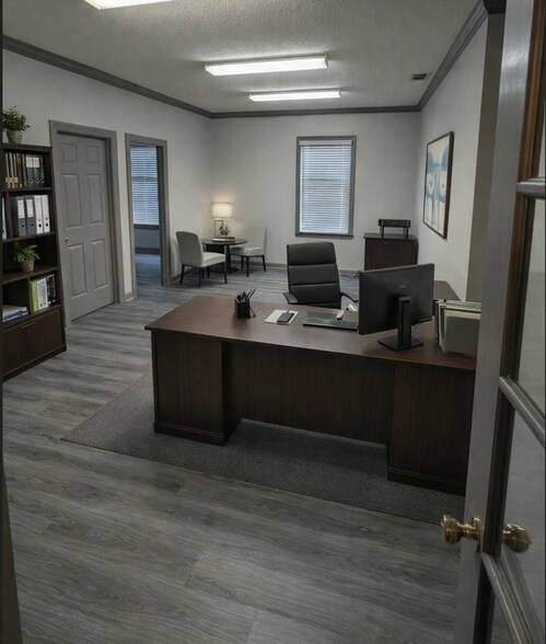 More Photos Of 1003 Hay St, Fayetteville Office For Lease