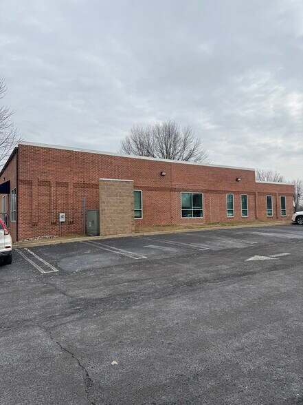 More Photos Of 109 Pheasant Run, Newtown Manufacturing For Sale