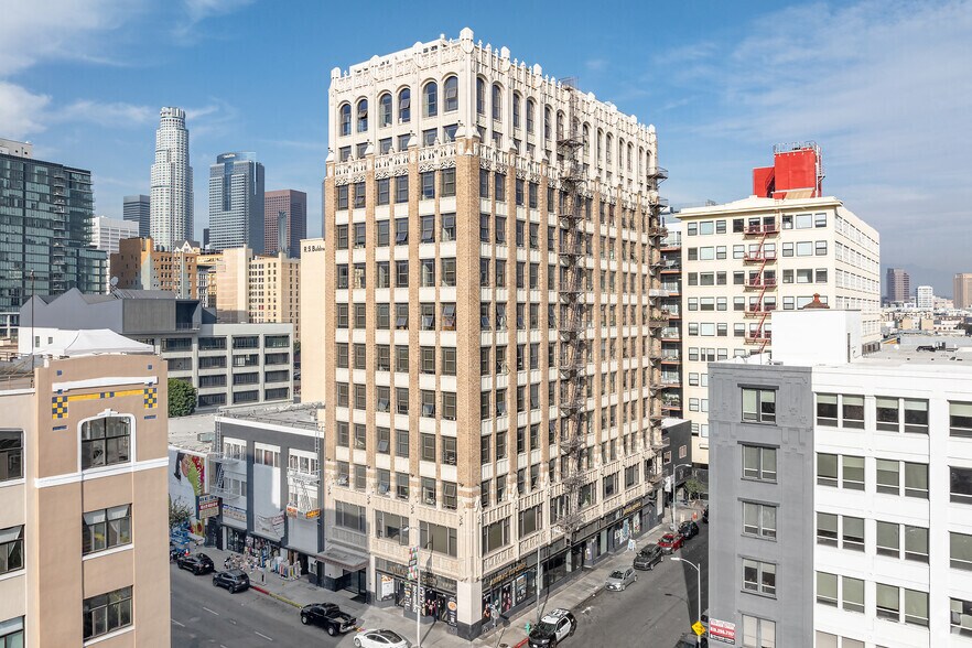 More Photos Of 217 E 8th St, Los Angeles Apartments For Lease