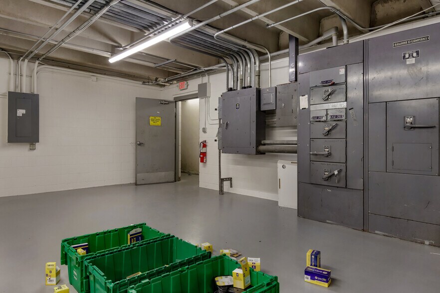 More Photos Of 1124 Hammond Ave, Rice Lake Freestanding For Lease