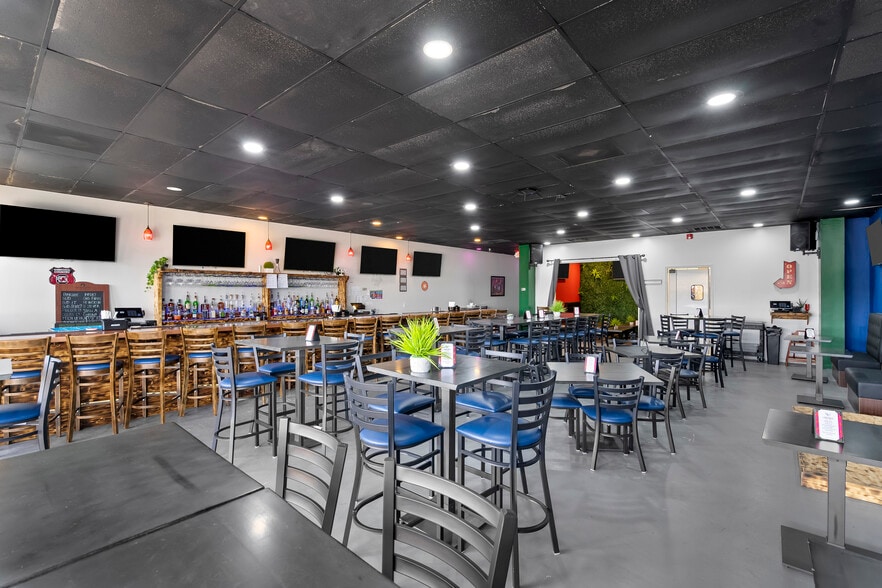 Primary Photo Of 11020- 11061 Anderson Rd, Piedmont Restaurant For Sale