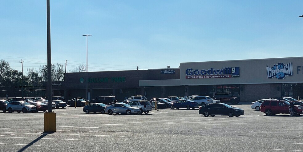 More Photos Of 18010 Pineville Rd, Long Beach Freestanding For Lease