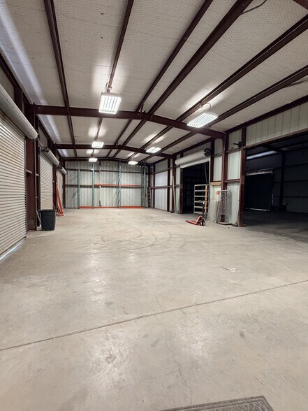 More Photos Of 1308 N Nelson St, Fort Stockton Showroom For Sale
