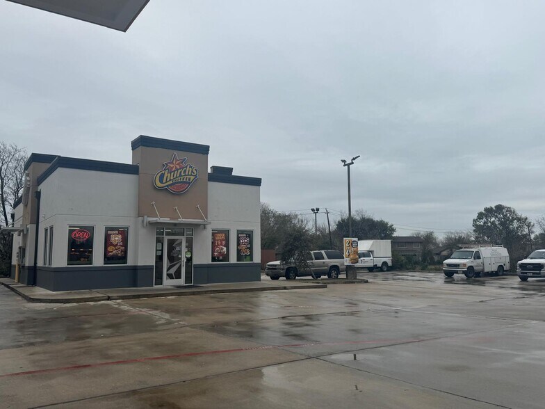 More Photos Of 10905 W Fairmont Pky, La Porte Fast Food For Sale