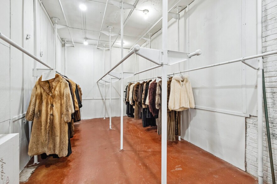 More Photos Of 5325 Canal Blvd, New Orleans General Retail For Sale