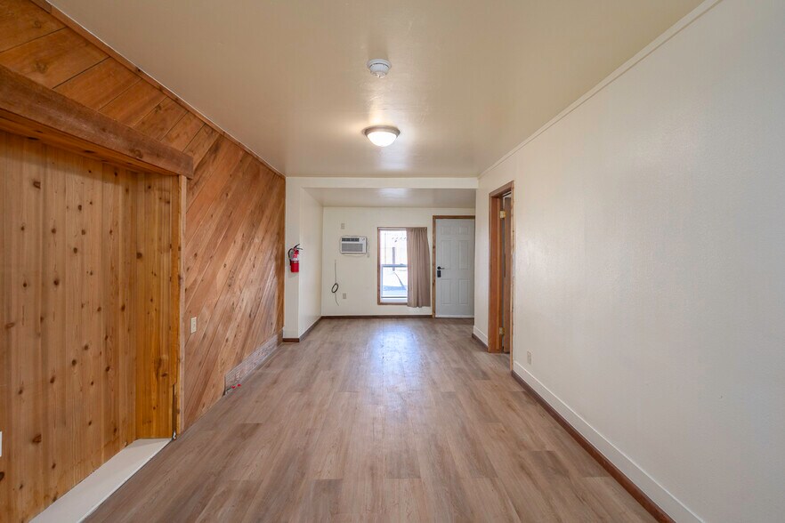 More Photos Of 315 Main Ave E, Soap Lake General Retail For Sale