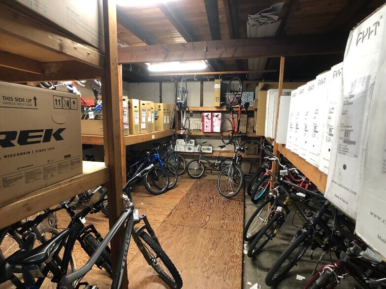 More Photos Of 270 Larkfield Rd, East Northport Storefront Retail Office For Sale