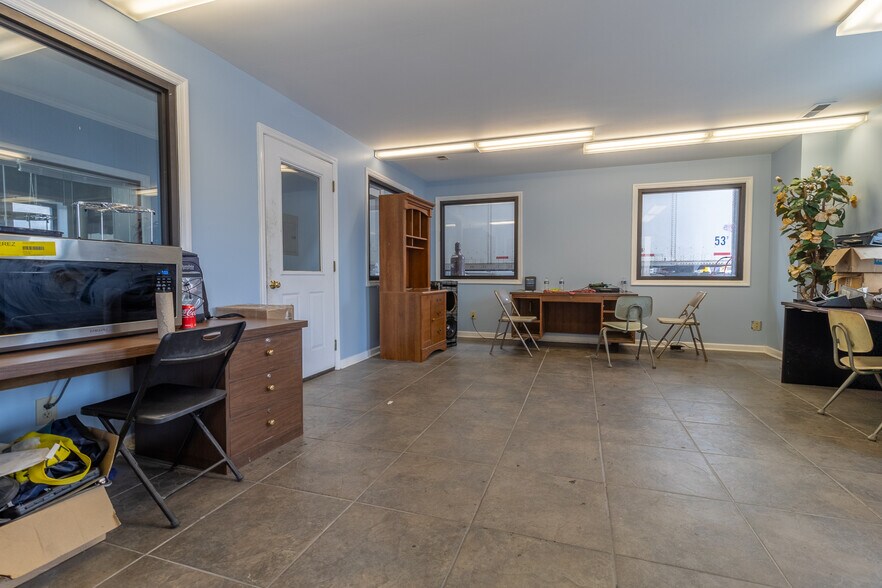 More Photos Of 3656 Chattanooga Rd, Tunnel Hill Warehouse For Sale