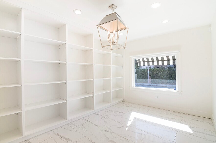 More Photos Of 6017 Melrose Ave, Los Angeles Storefront Retail Residential For Lease