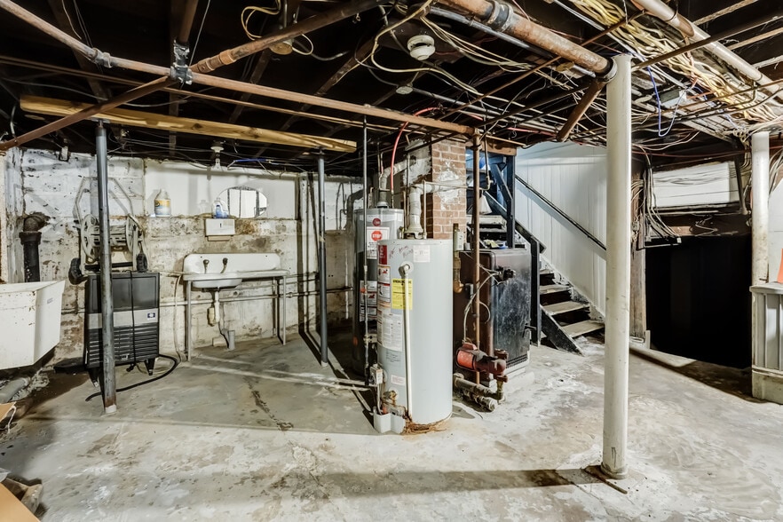 More Photos Of 1132 Monroe Ave, Rochester Freestanding For Sale