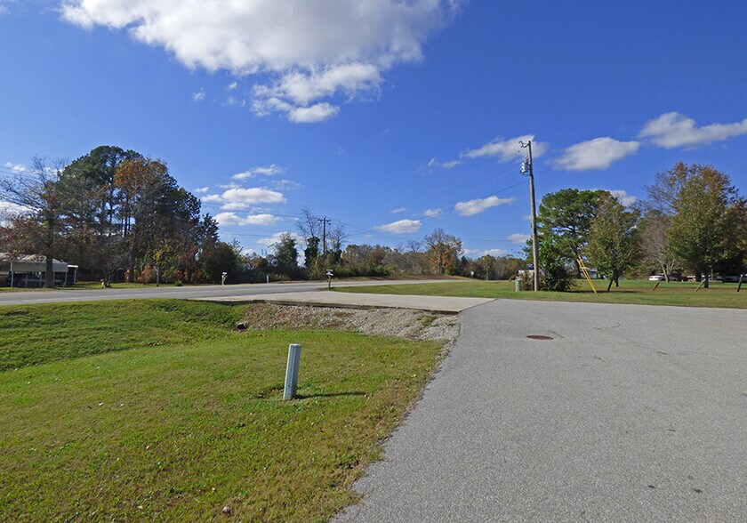 More Photos Of 308 US-62 Hwy, Ash Flat Medical For Sale