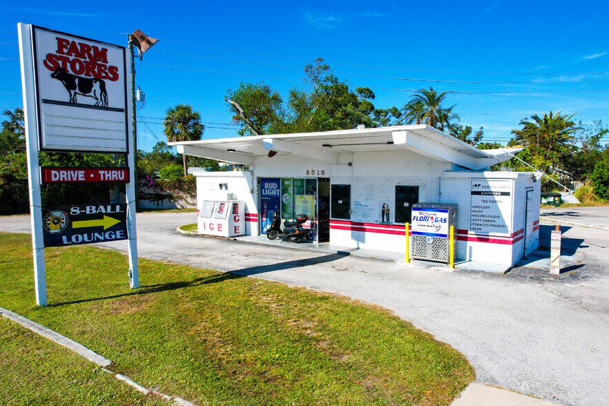 Primary Photo Of 3515 Webber St, Sarasota Convenience Store For Sale