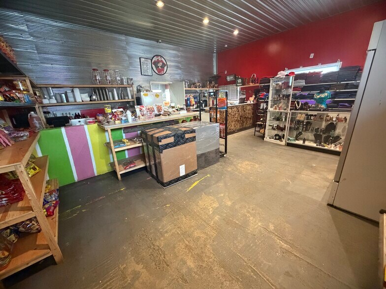 More Photos Of 2008 S Main St, Watford City Restaurant For Sale