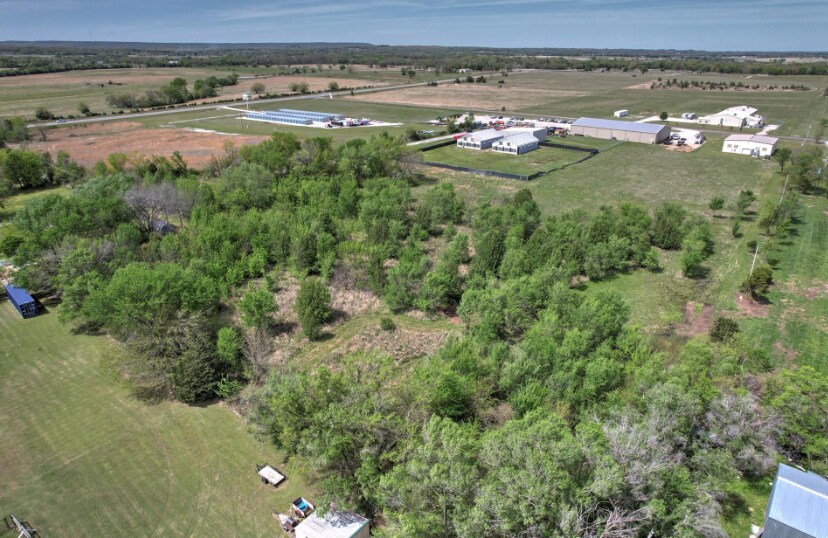 More Photos Of 1024 Broadway ave, Haskell Specialty For Sale