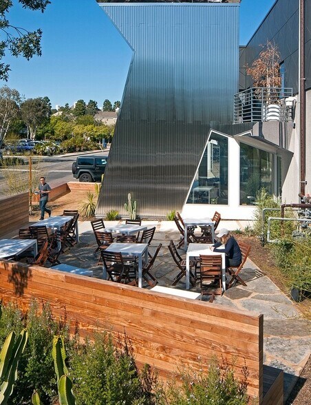 More Photos Of 4503-4509 Glencoe Ave, Marina Del Rey Research And Development For Lease