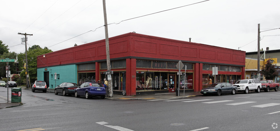 Primary Photo Of 3590 SE Hawthorne Blvd, Portland Freestanding For Sale