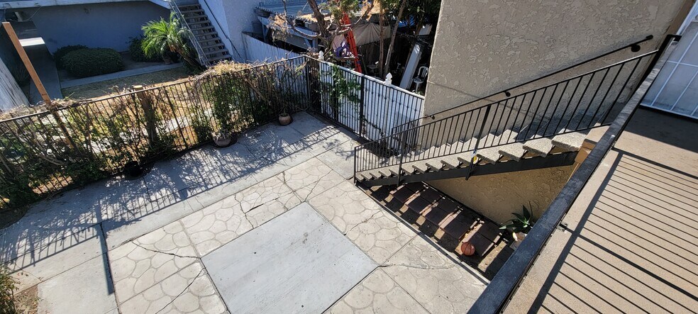 More Photos Of 1908 E Coral Ave, Orange Apartments For Sale