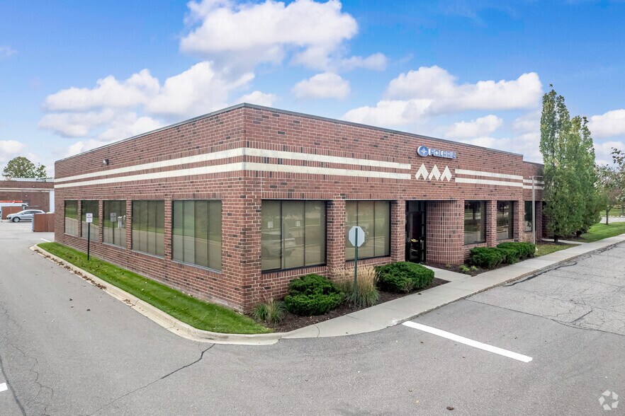 More Photos Of 28850 Cabot Dr, Novi Light Manufacturing For Lease