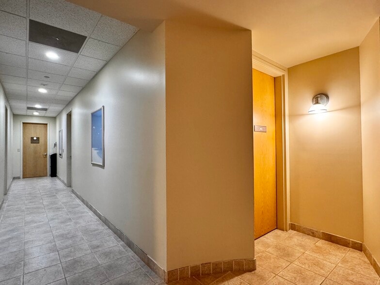 More Photos Of 684 Berkmar Cir, Charlottesville Office For Lease