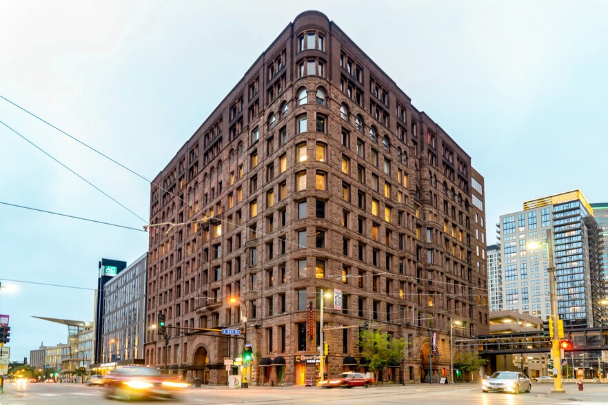 More Photos Of 10 S 5th St, Minneapolis Loft Creative Space For Lease