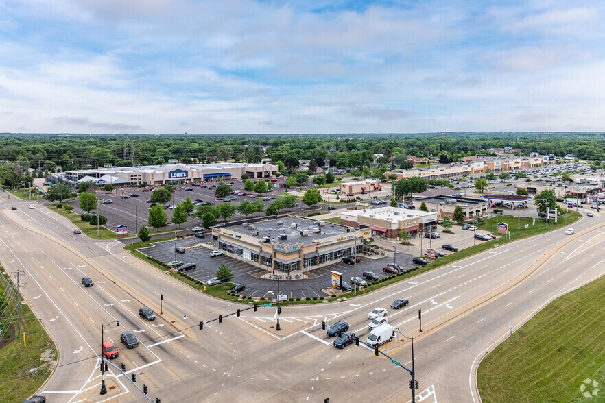Primary Photo Of 1419 W Lane Rd, Machesney Park Freestanding For Lease