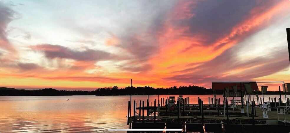 More Photos Of 136 Butler Ln, Hot Springs General Retail For Lease