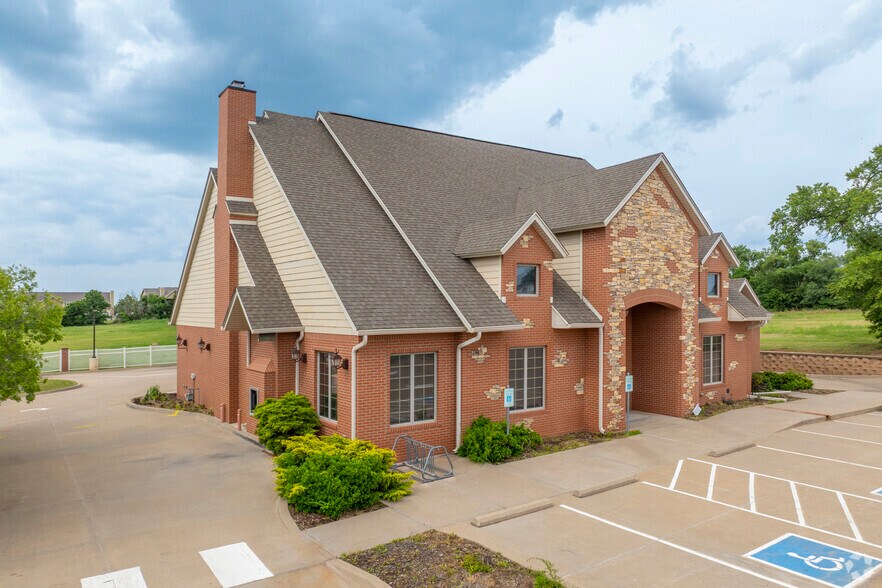 More Photos Of 525 S Jardot Rd, Stillwater Office Residential For Sale