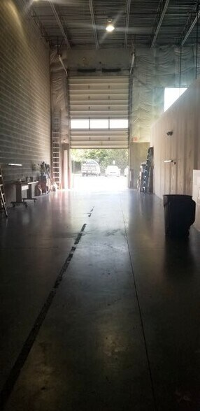 More Photos Of 11900 Livingston Rd, Manassas Warehouse For Sale