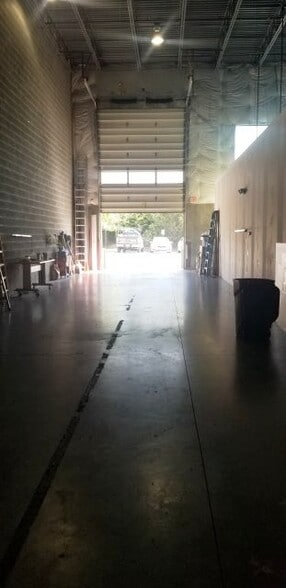 More Photos Of 11900 Livingston Rd, Manassas Warehouse For Sale