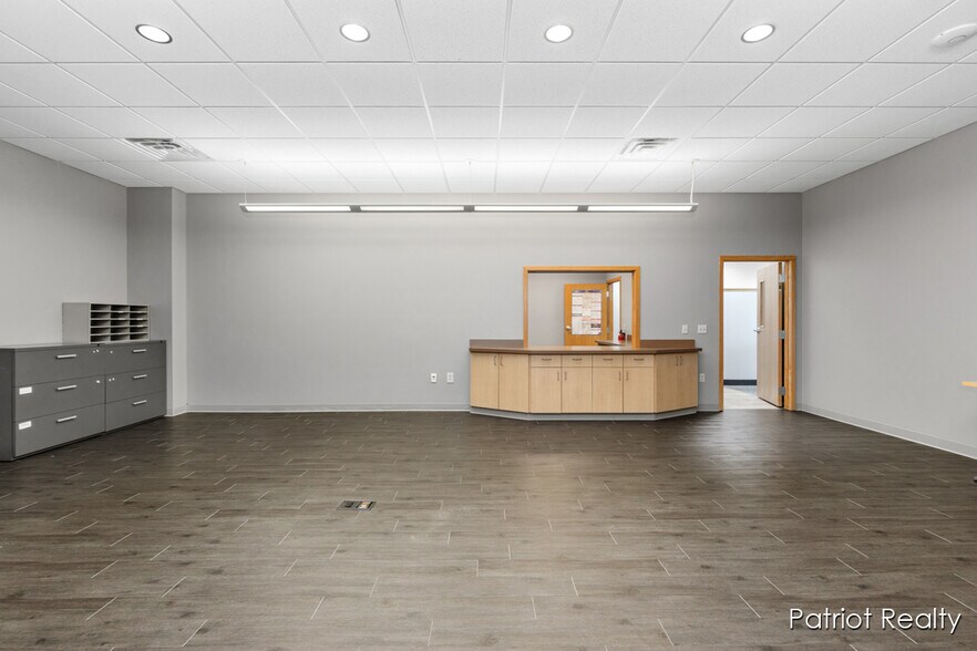 More Photos Of 75 Applewood Dr, Sparta General Retail For Sale