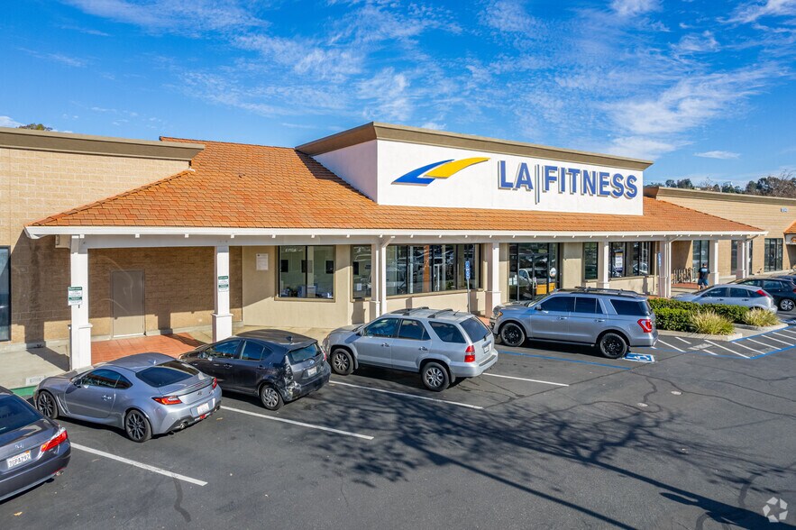 More Photos Of 12622-12666 Poway Rd, Poway Unknown For Lease