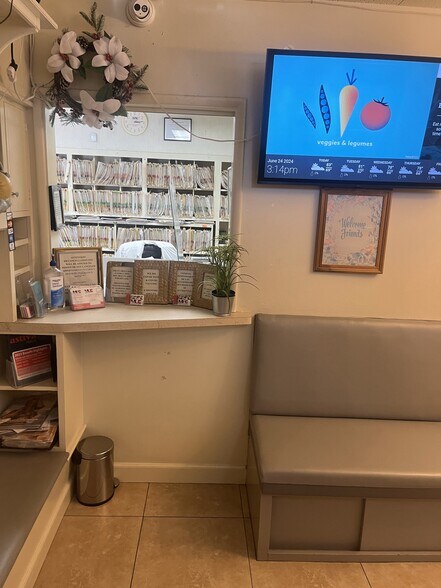 More Photos Of 1741 W Romneya Dr, Anaheim Medical For Lease