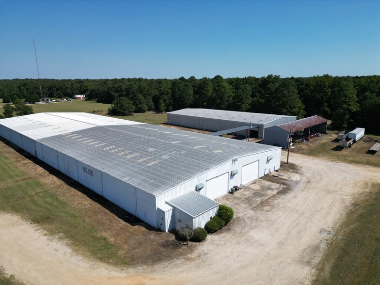 More Photos Of 281 Industrial Blvd, Bishopville Warehouse For Lease