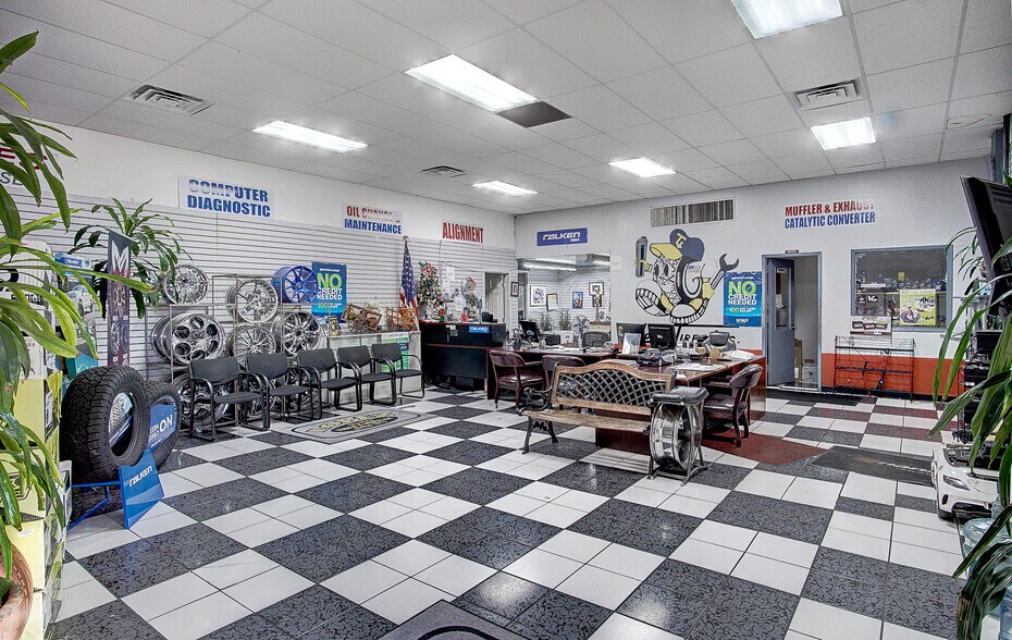 More Photos Of 1860 N Hacienda Blvd, La Puente Auto Repair For Sale