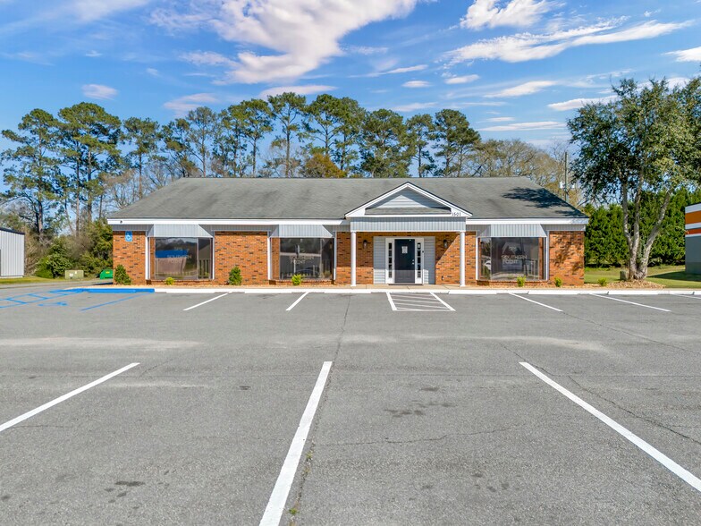 More Photos Of 1501 US Highway 19 S, Leesburg Office For Sale