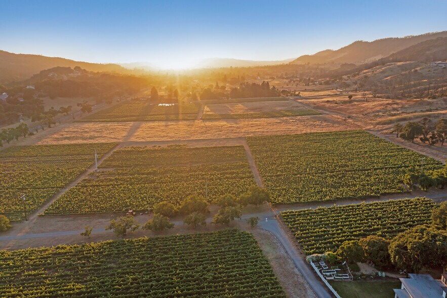 More Photos Of 125 Cristo Ln, Santa Rosa Specialty For Sale