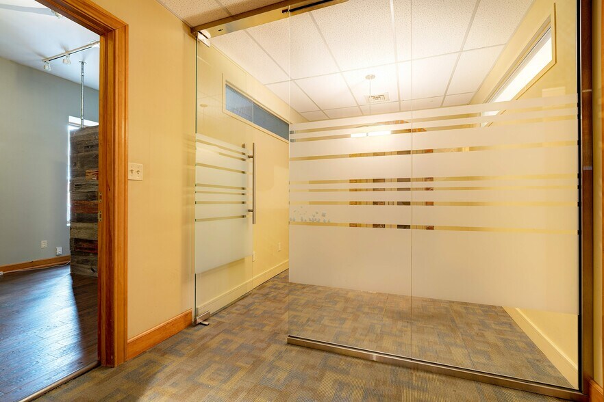 More Photos Of 13-15 Bold St, Hamilton Office Residential For Sale
