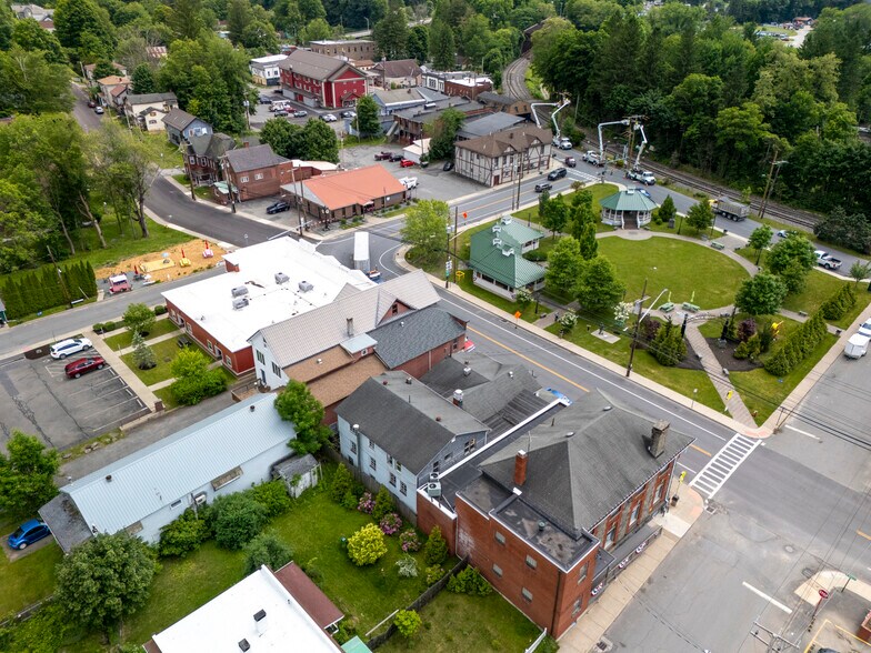 More Photos Of 23 E Main St, Hancock Restaurant For Sale