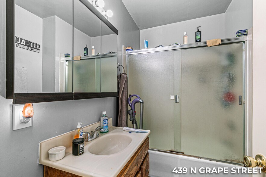 More Photos Of 441 N Grape St, Medford Apartments For Sale